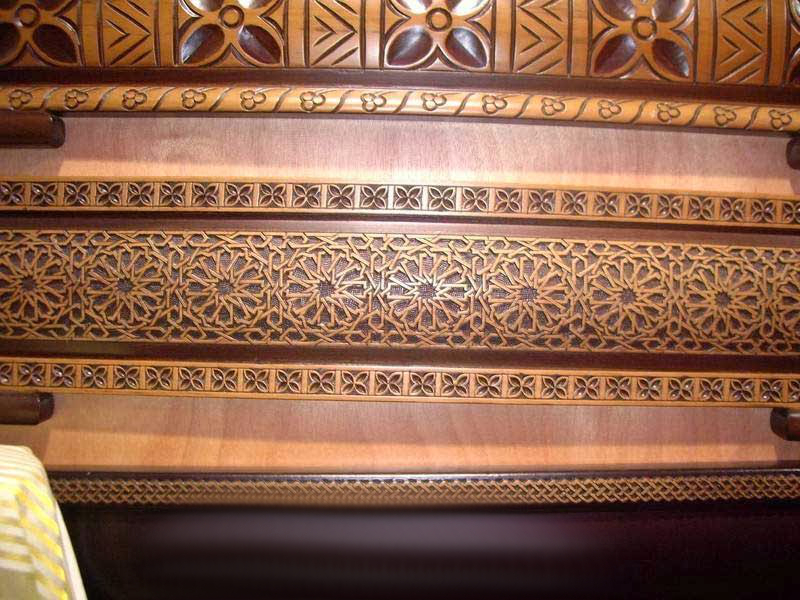 tables en bois de de salon marocain